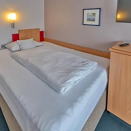 Ringhotel 3* 아렌스부르크
